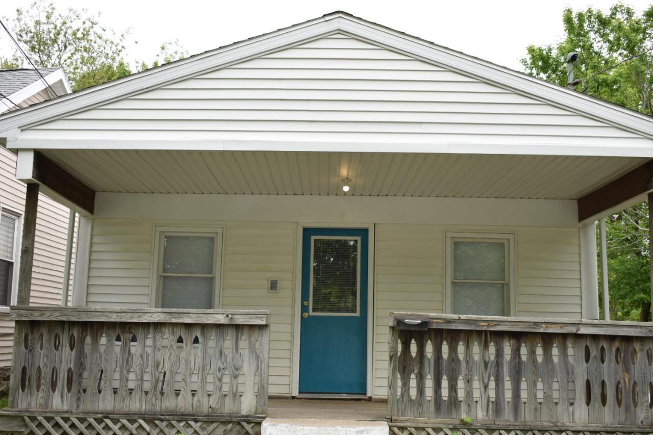 Cozy 2 Bedroom House Holiday home